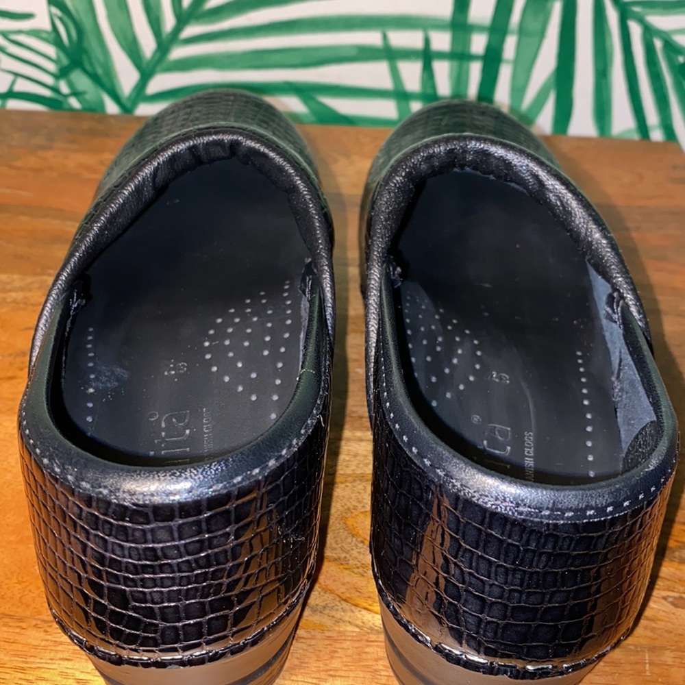 Sanita Black Croc Embossed Patent Leather Professional Clogs Women’s 38 7-7.5 - Picture 9 of 9